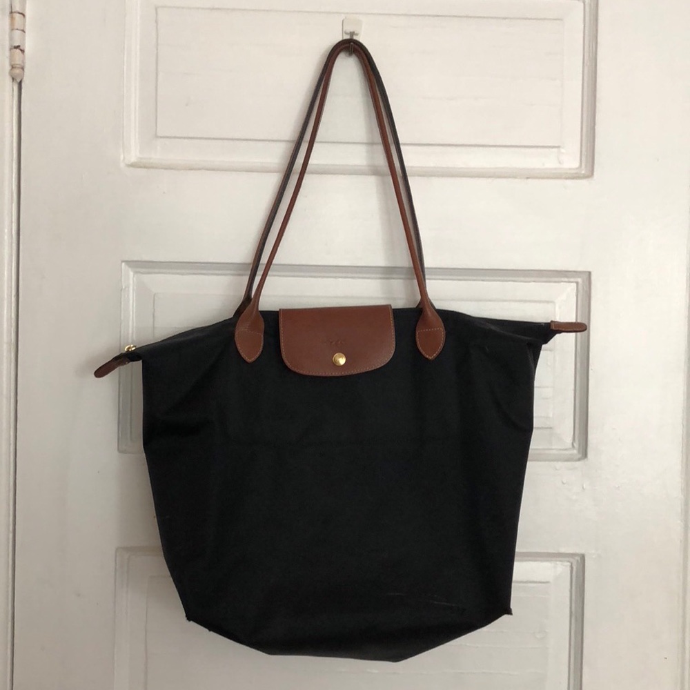Classic black Longchamp “Large Le Pliage” tote